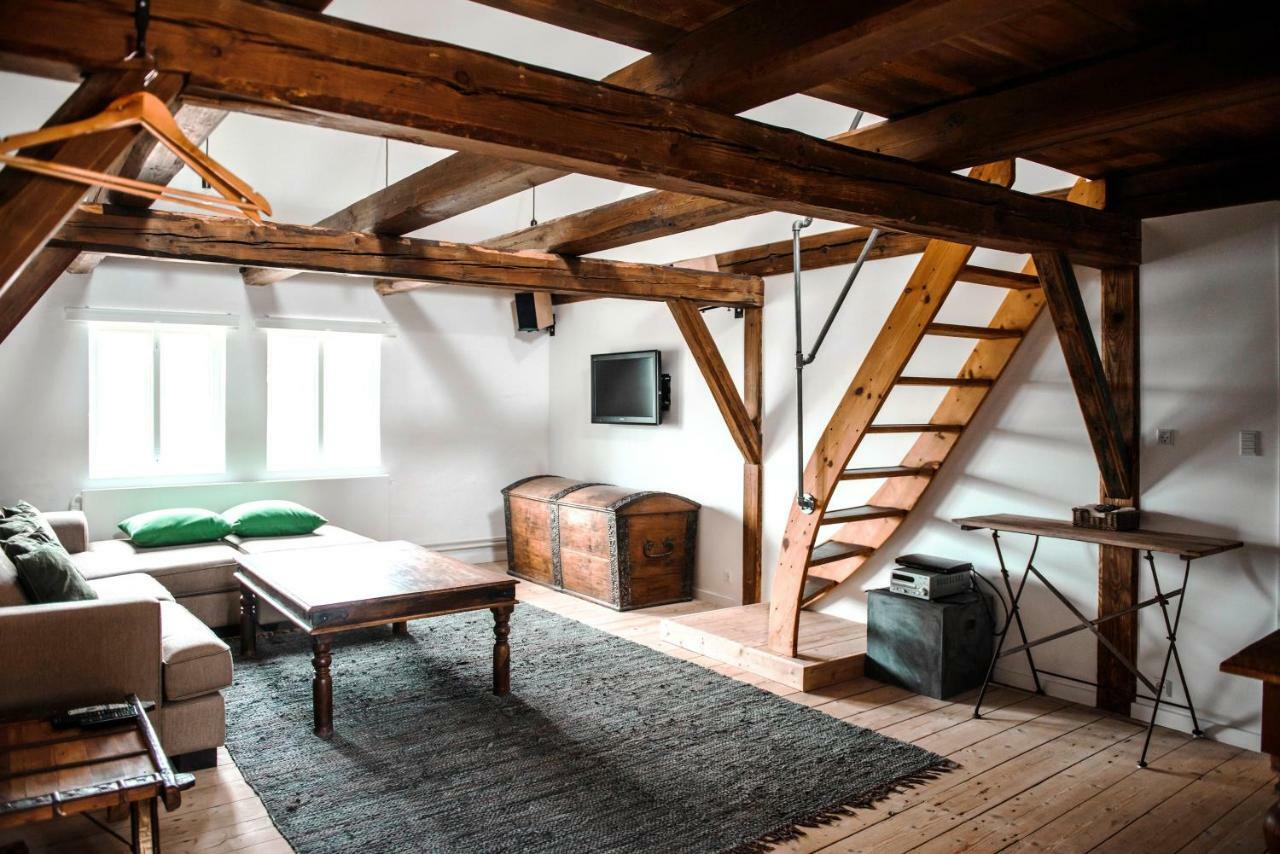 Andelen Guesthouse Эрёскёбинг Экстерьер фото