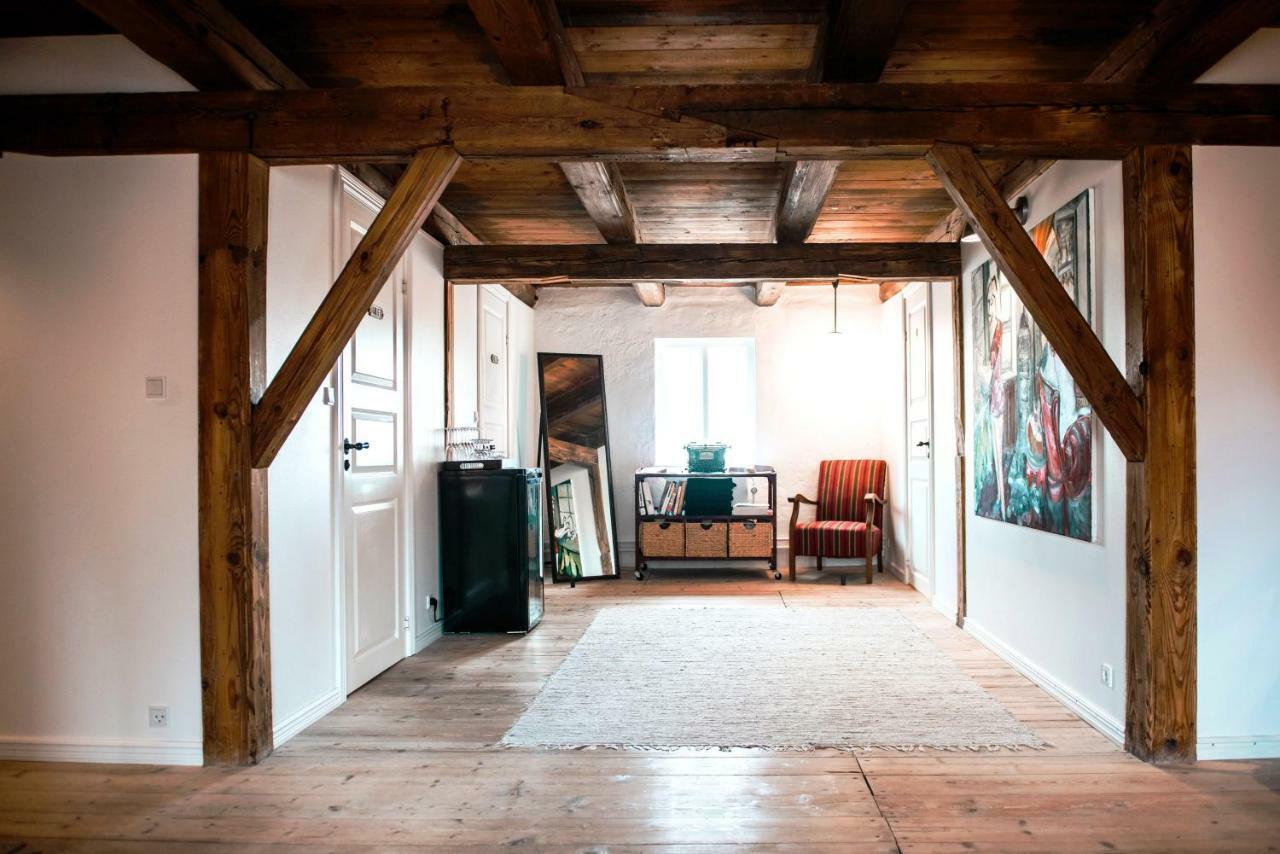 Andelen Guesthouse Эрёскёбинг Экстерьер фото