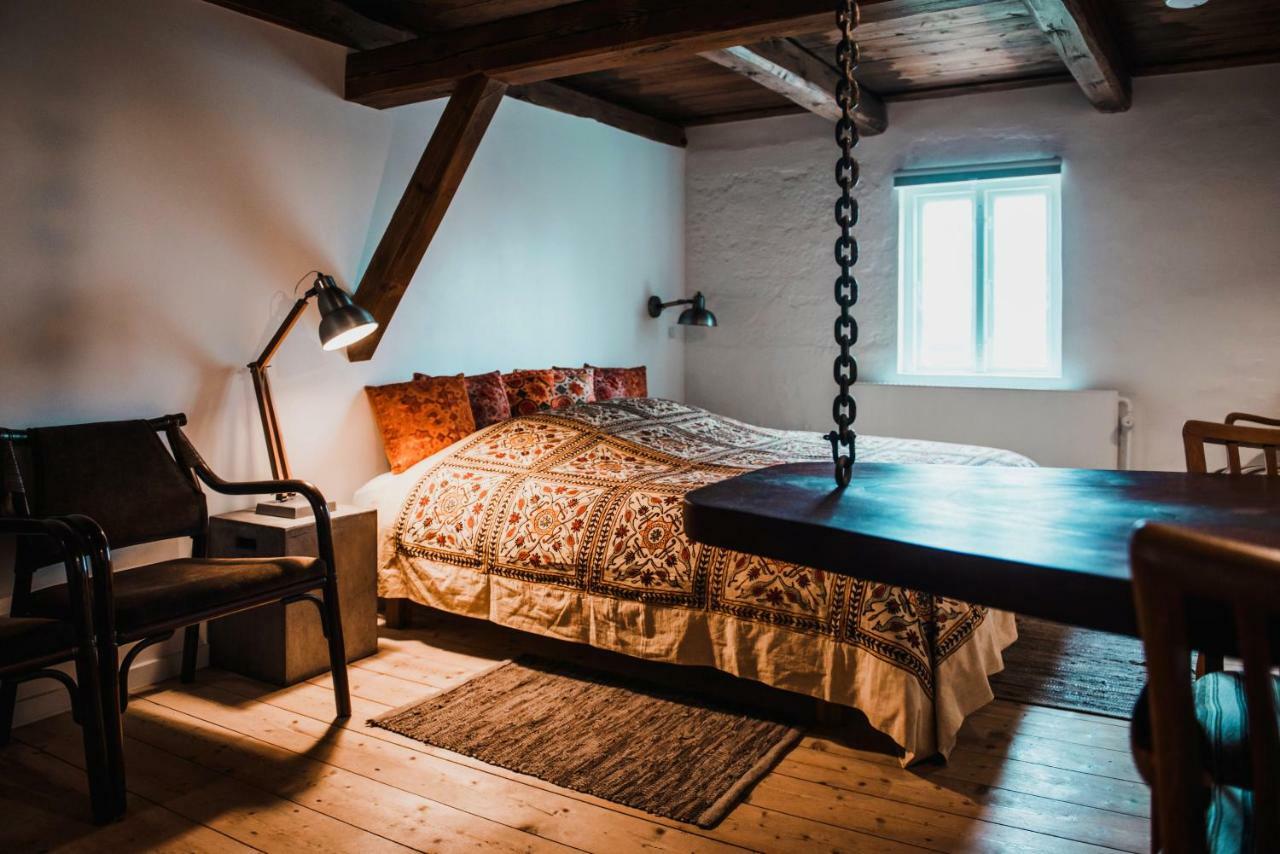 Andelen Guesthouse Эрёскёбинг Экстерьер фото